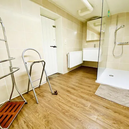 Spacious Holiday In Near Belgian Coast Feriehus *