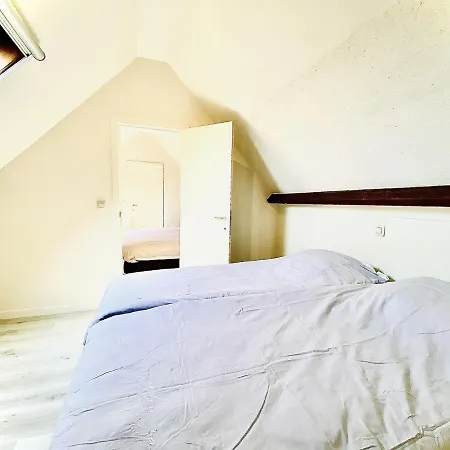 Feriehus Spacious Holiday In Near Belgian Coast